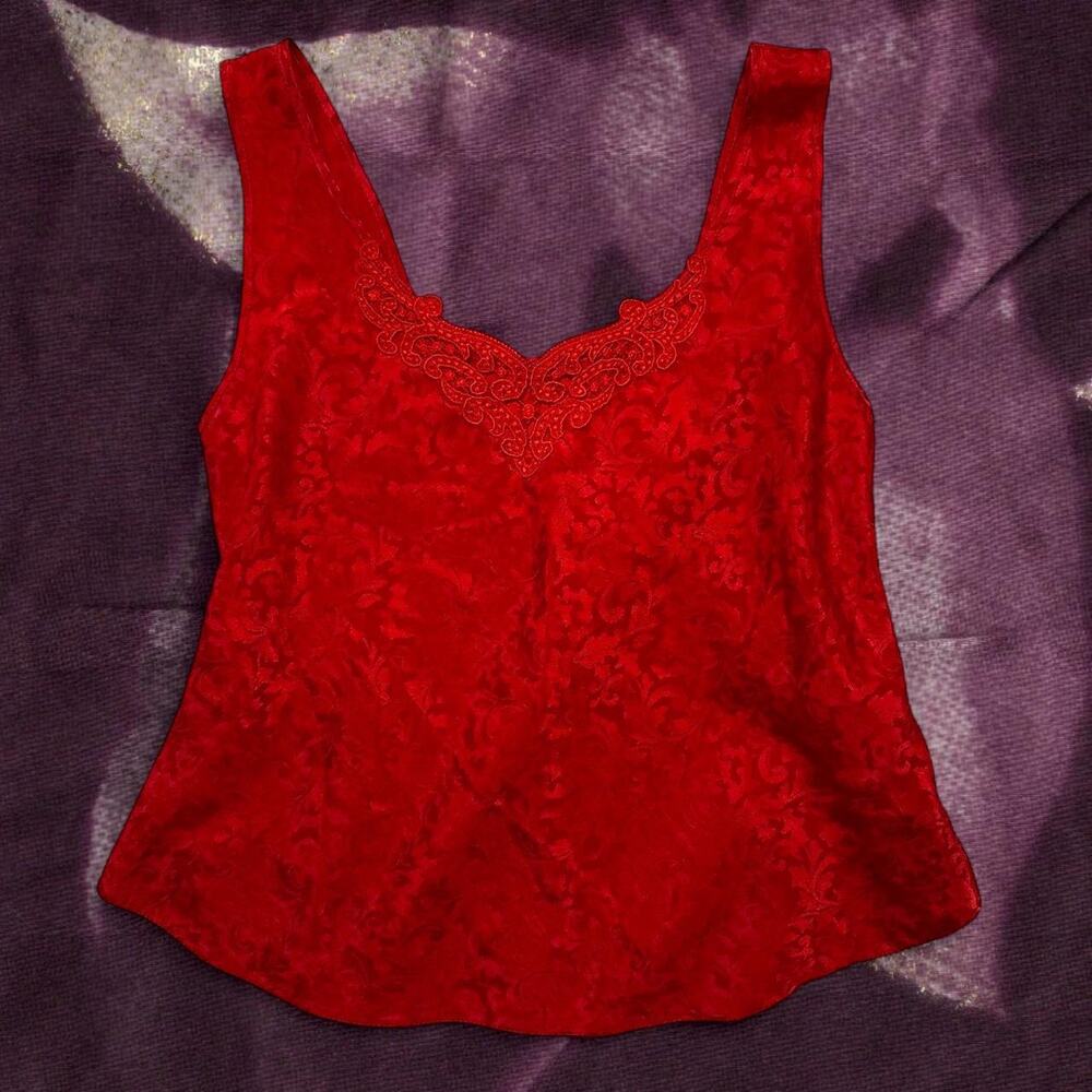 Red floral lace tank top